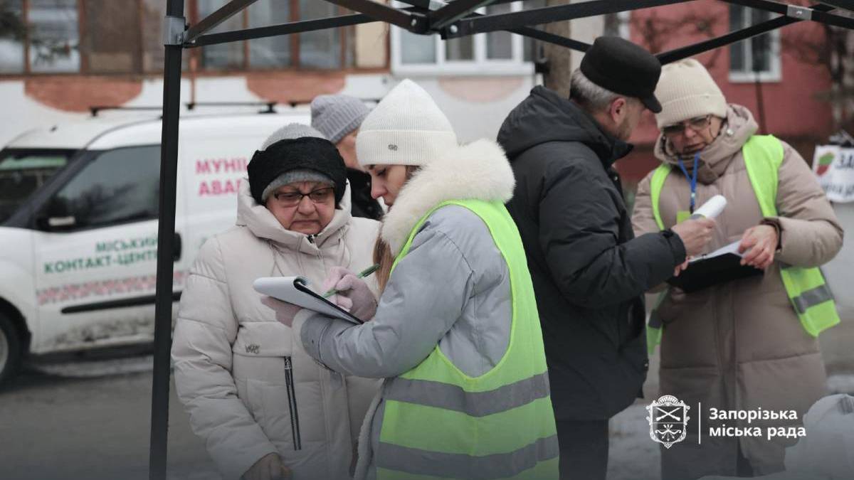 Проанкетовано понад сто людей