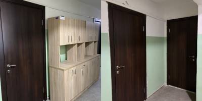 Французи допомогли замінити двері у постраждалому гуртожитку «Запорізької політехніки»