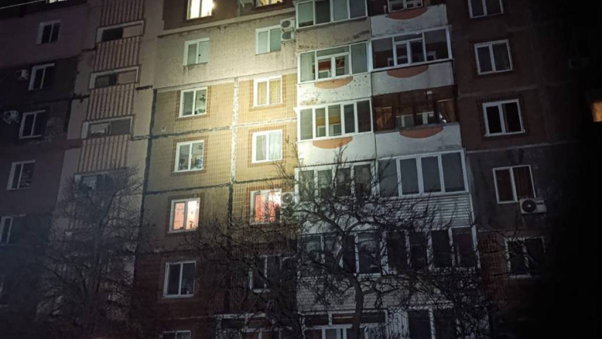 У Космічному районі постраждали чотири багатоквартирні будинки від нічної атаки