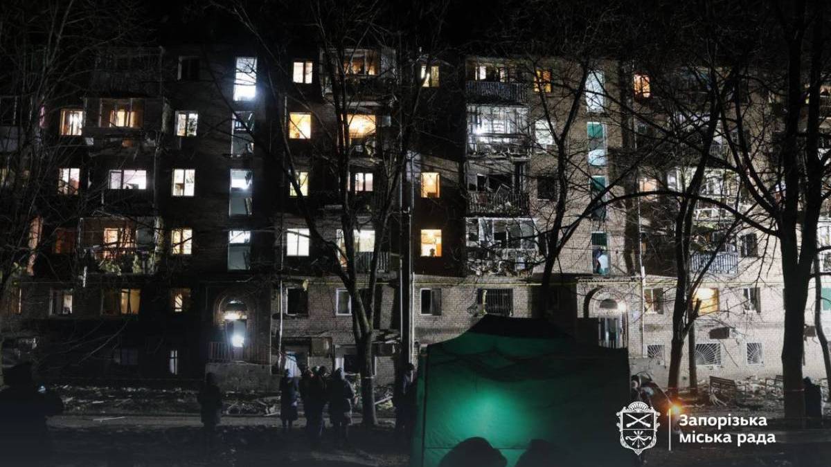 Наслідки атаки рф на Запоріжжя: поранені троє людей