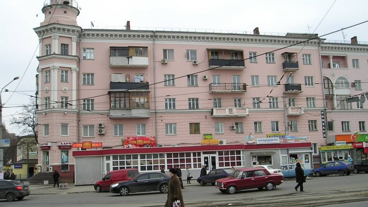 У запорізькому повітрі зафіксовано перевищення сірководню, формальдегіду та фенолу