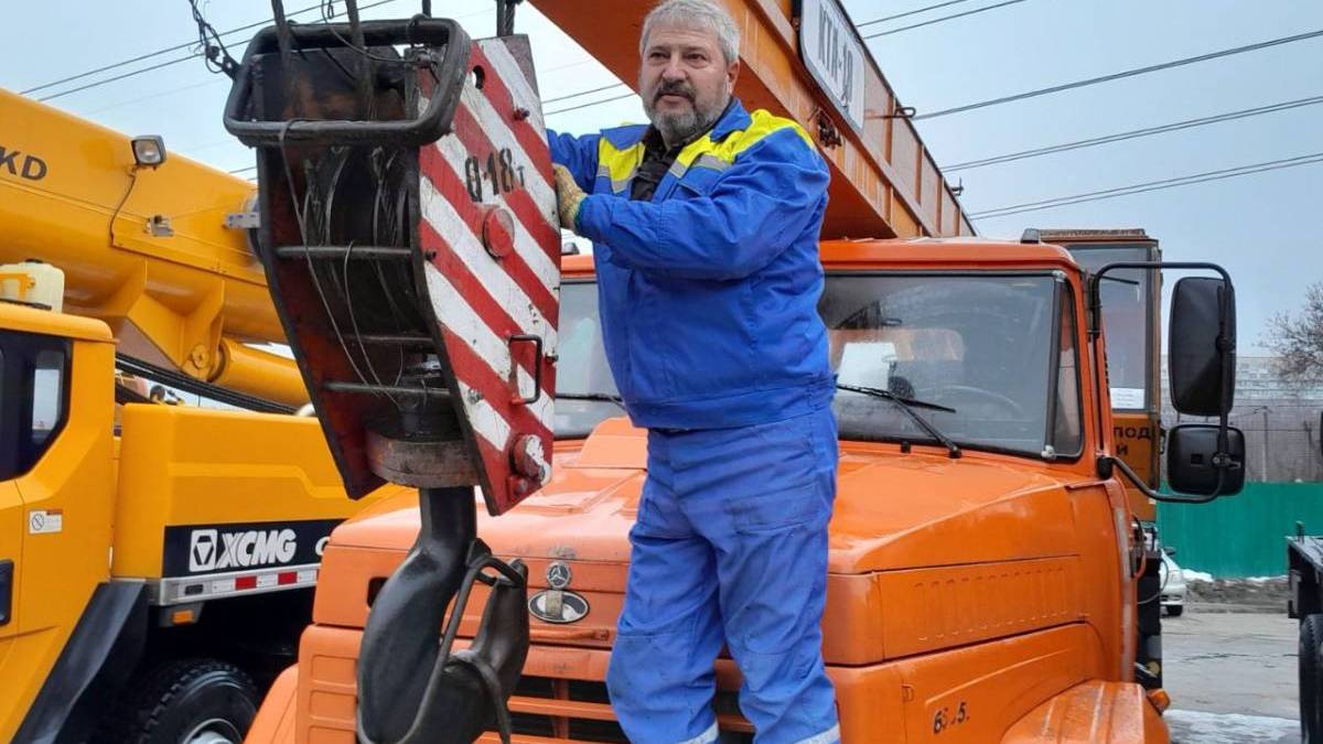 Трьох енергетиків із Запорізької області президент України відзначив державними нагородами