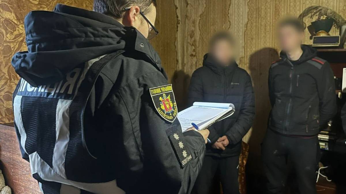 У Запоріжжі Нацполіція та СБУ затримали двох агентів рф, які підпалили авто військового