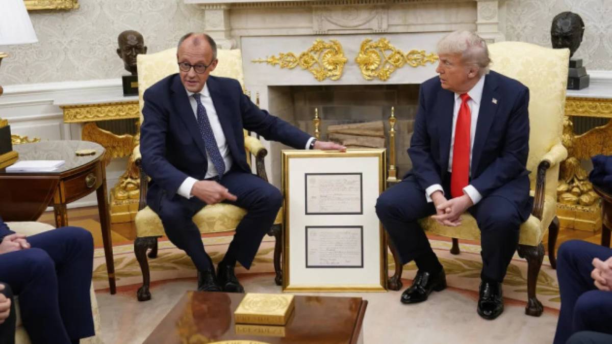 Мерц: Пояснював ситуацію Трампу на мапі України