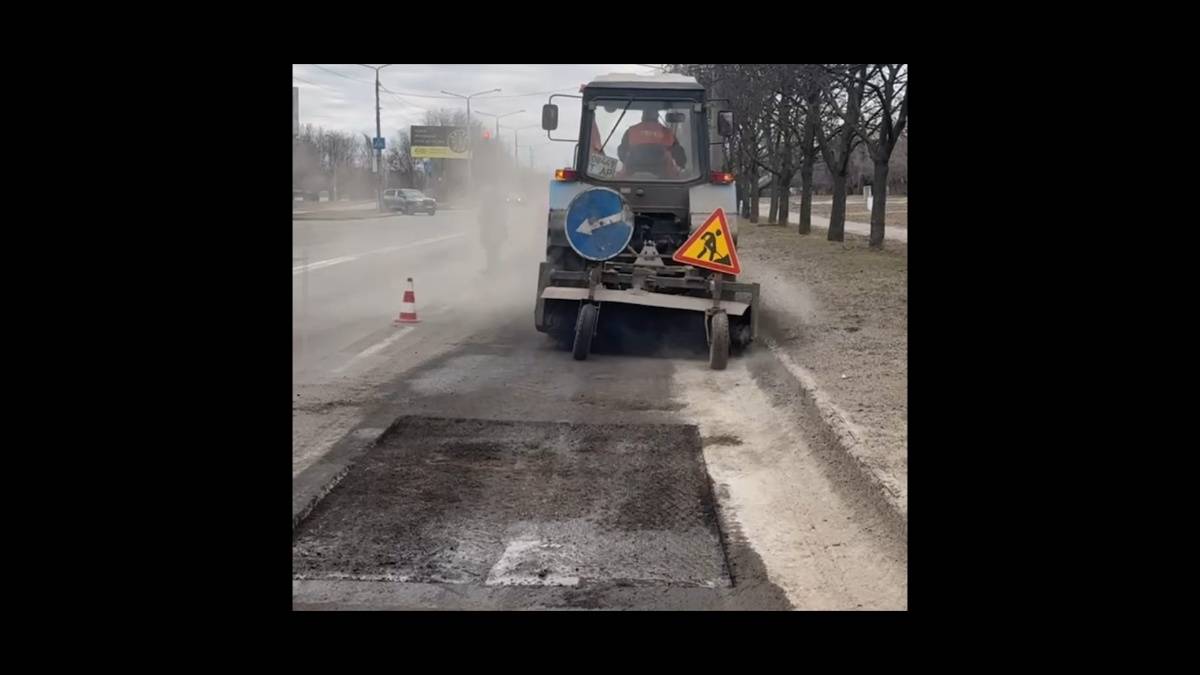 У спальному районі Запоріжжя проводять дорожні роботи – водіїв попередили про незручності