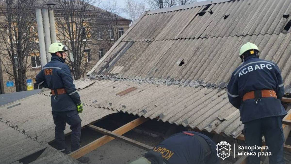 Внаслідок ударів 9 березня пошкоджені житлові будинки у Шевченківському та Хортицькому районах