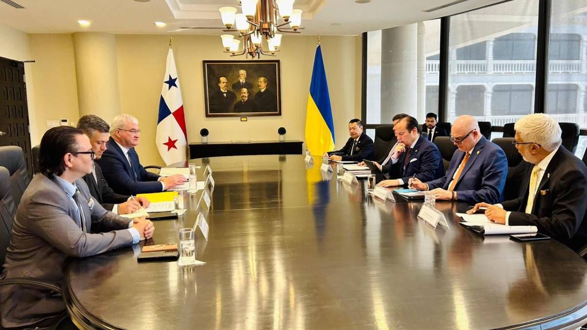 Україна відкрила посольство в Панамі та підписала угоди про співпрацю