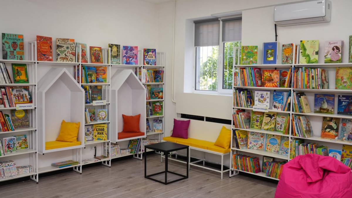 «English на подушках» та шашки: приходьте до запорізьких бібліотек
