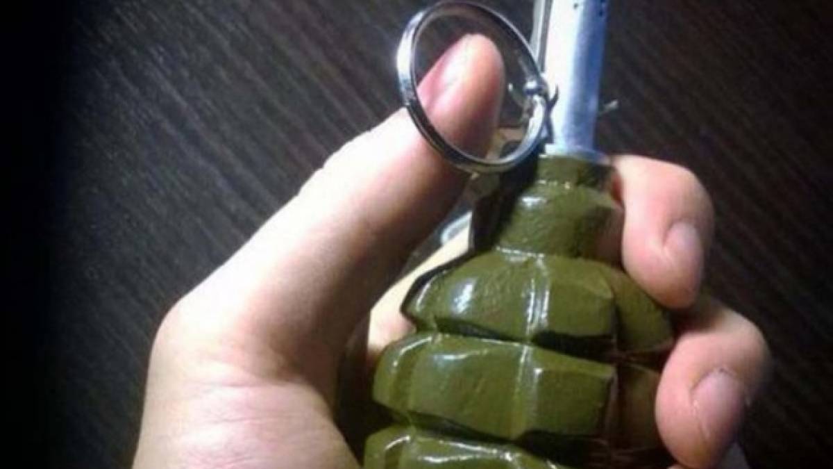 У Запоріжжі військовослужбовець підірвав гранату біля житлового будинку