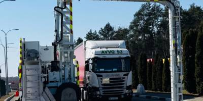 На кордоні з Польщею запрацювали ШІ-сканери