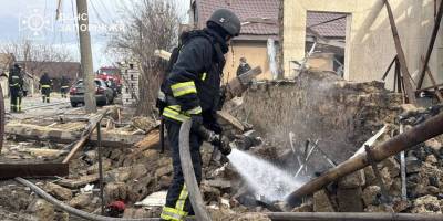 Шість пожеж виникли вчора через ворожі обстріли на території Запоріжжя та передмістя