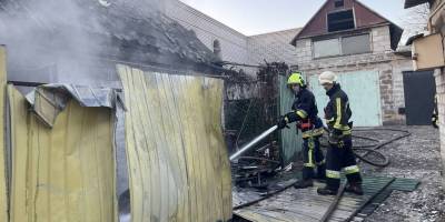 У Запоріжжі на пожежі врятували чоловіка, – повідомляє ДСНС