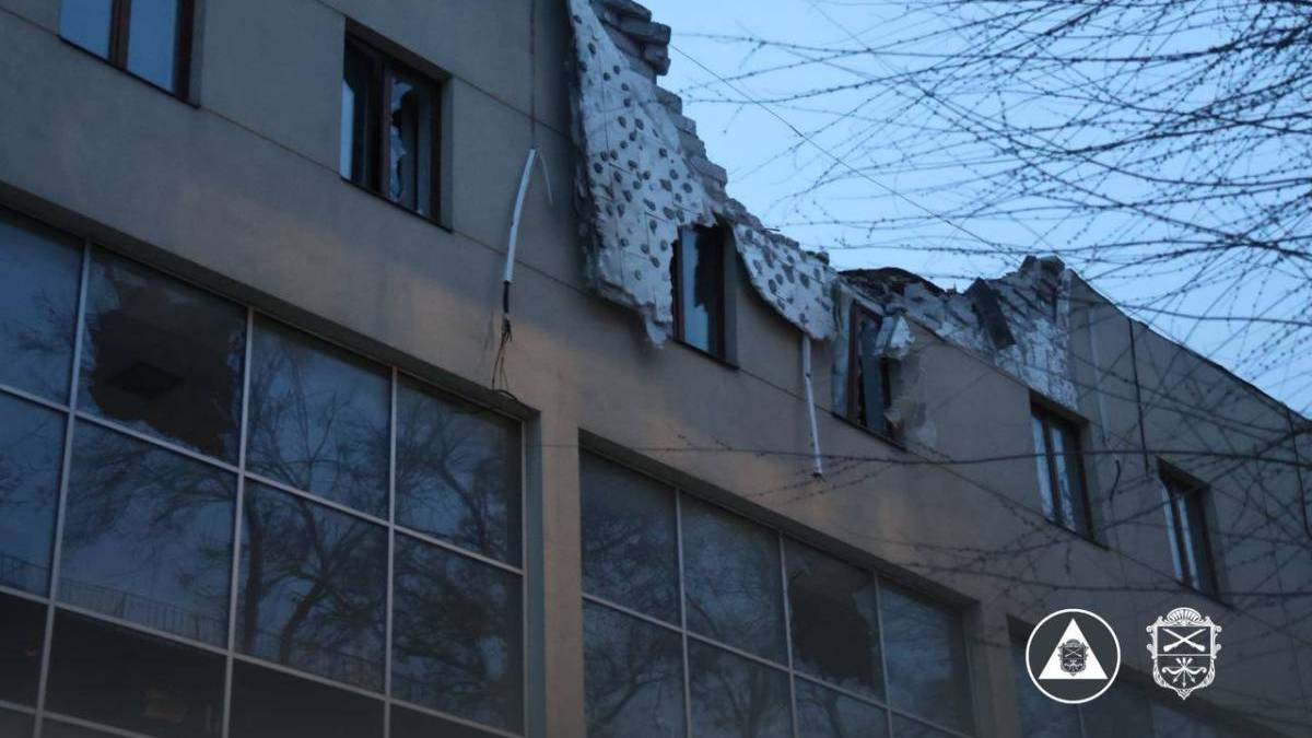 У Запоріжжі через атаку ворога пошкоджено 26 житлових будинків та нежитлове приміщення у 4 районах