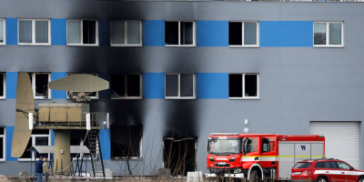 Поліція заарештувала трьох підозрюваних у підпалі збройного заводу в Чехії