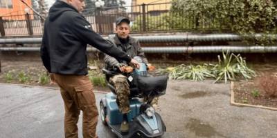 Запорізькому ветерану подарували електроскутер