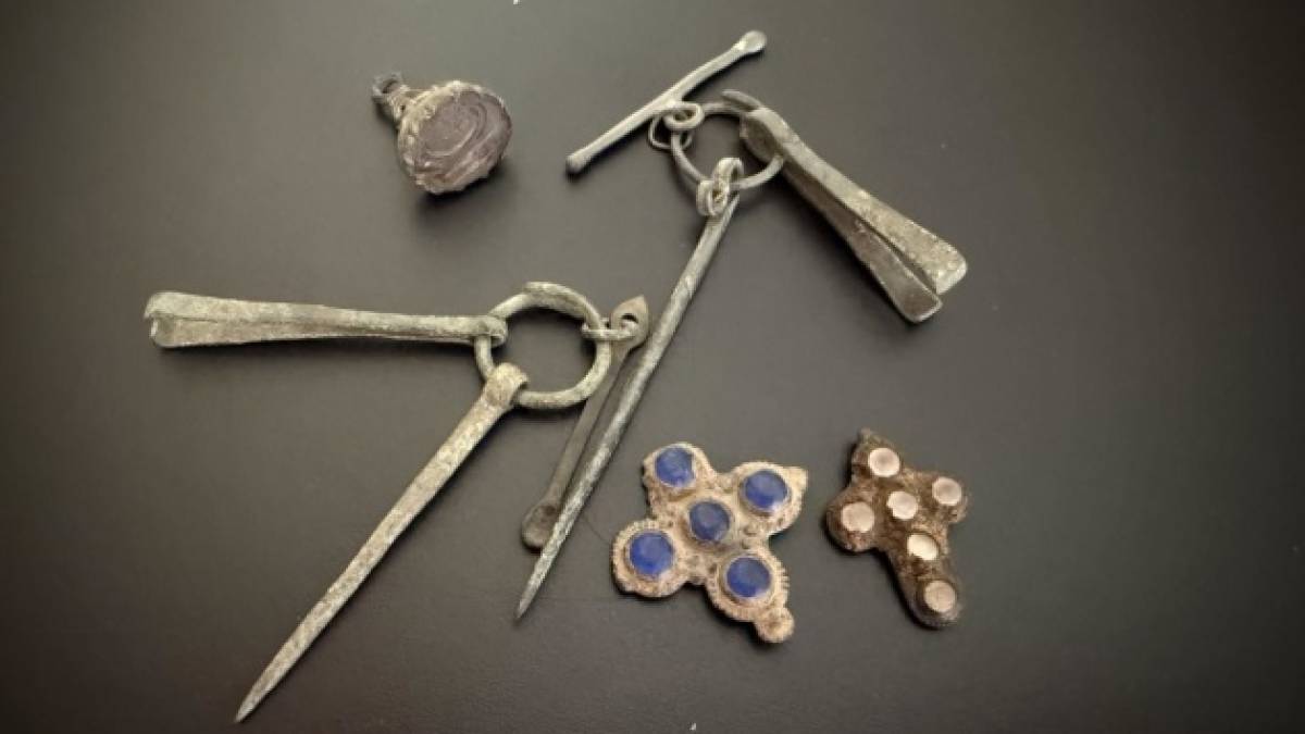 З України намагалися вивезти поштою 39 археологічних пам’яток VIII-XX століть
