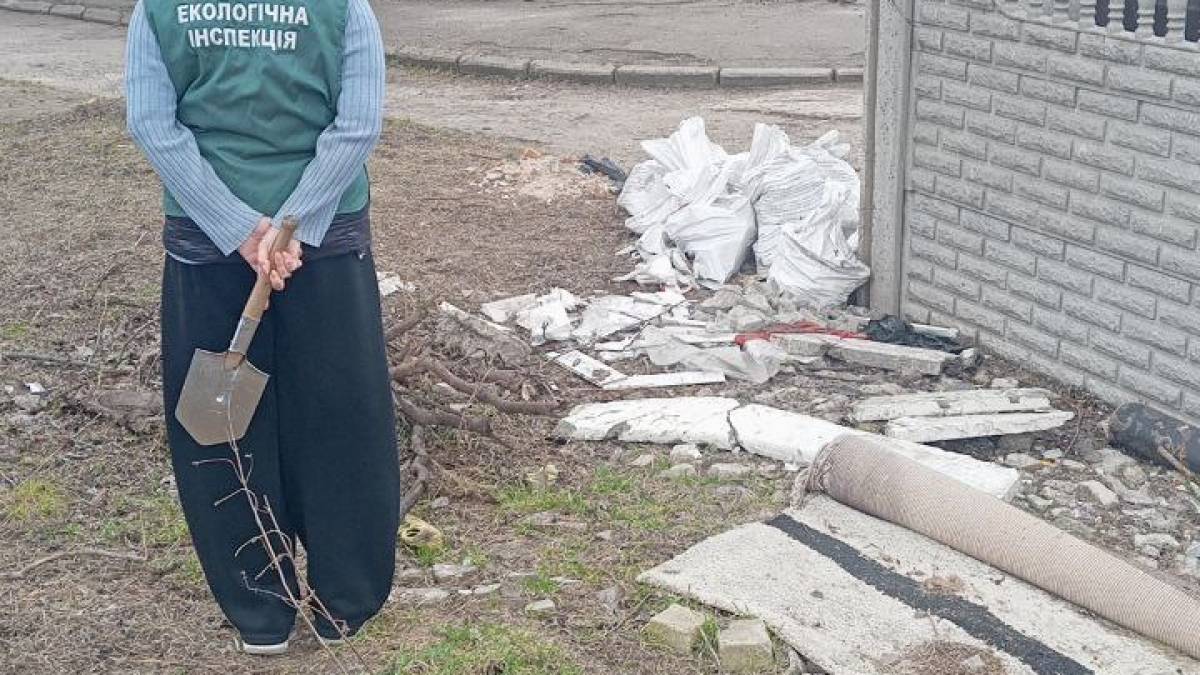 За зверненням громадян виявлено засмічення на вул. Скіфська