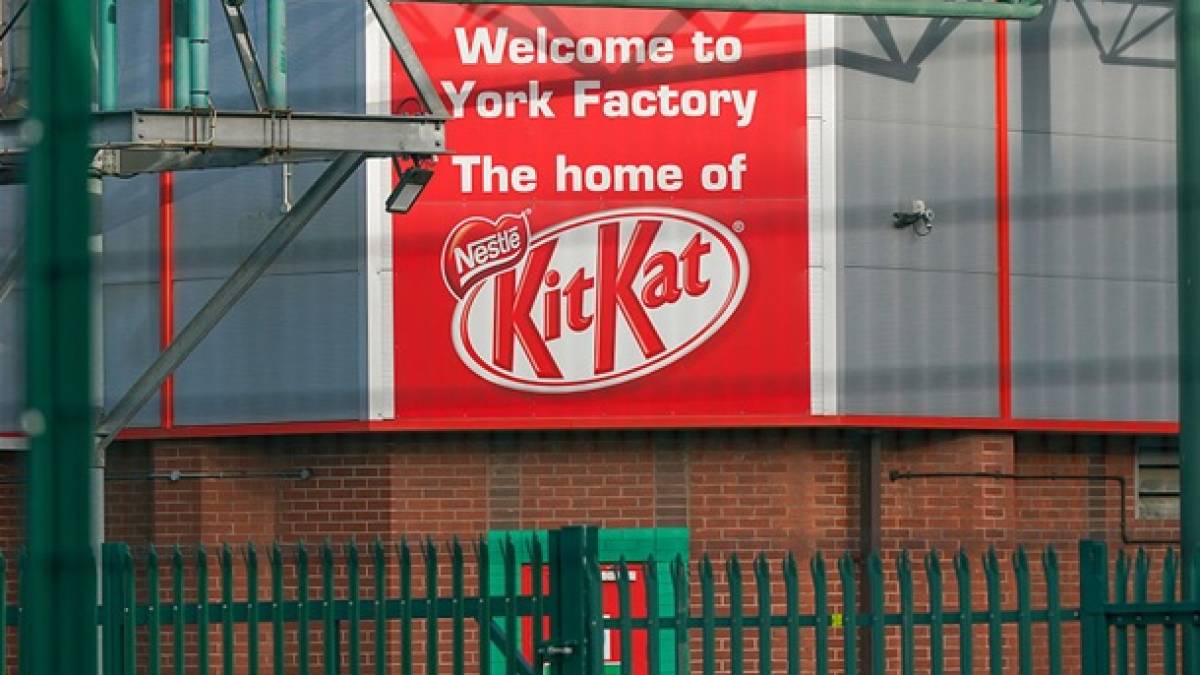 В KitKat заявили, що знайшли 12 тонн украдених батончиків