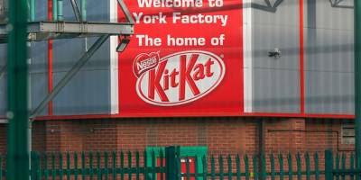 В KitKat заявили, що знайшли 12 тонн украдених батончиків