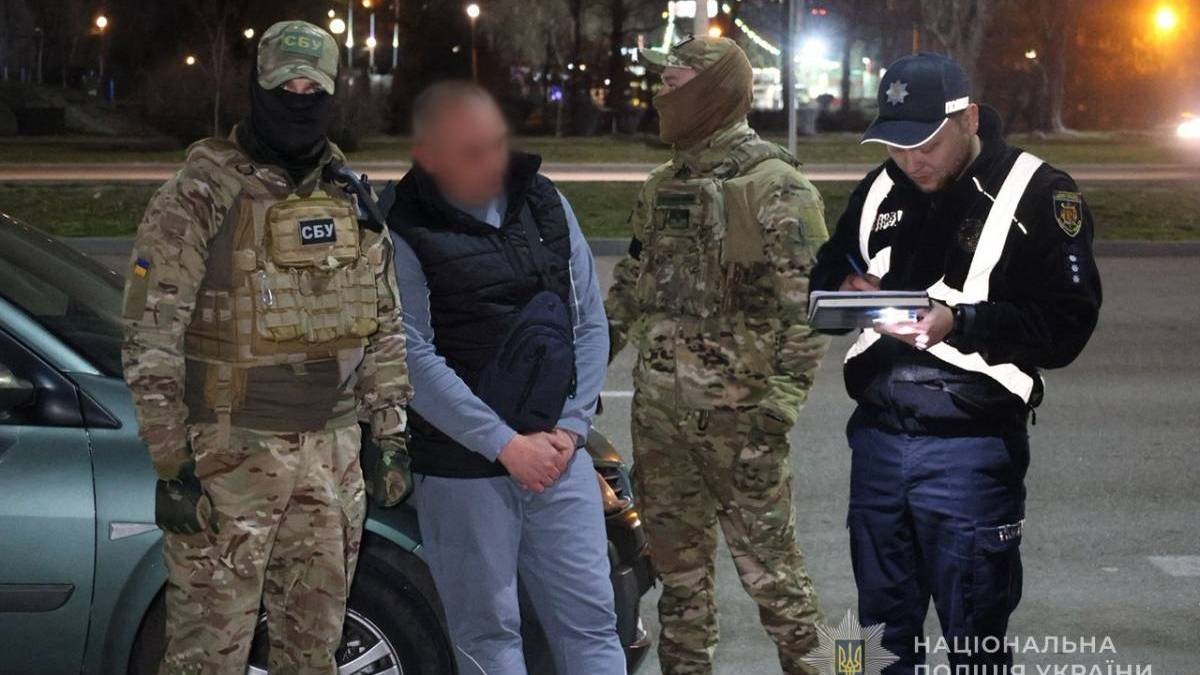 У Запоріжжі затримали дезертира, який переправляв ухилянтів закордон