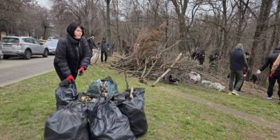 У Запоріжжі тривають весняні толоки