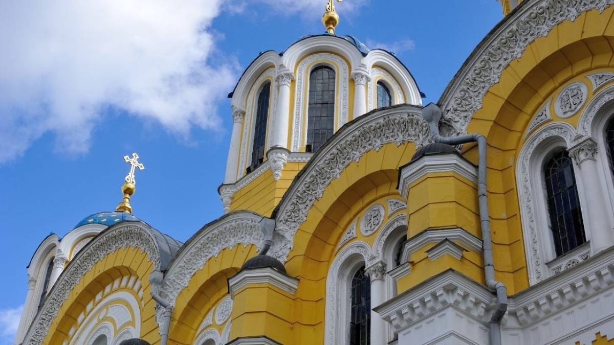 Церковне свято 4 квітня: що народна мудрість радить заготовляти цього дня і чому
