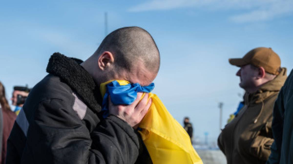 Вижити недостатньо: звільненим із полону цивільним запоріжцям доводиться проходити нові випробування