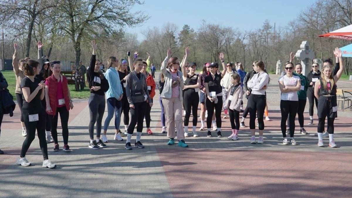 На Хортиці пройшов жіночий благодійний забіг «СЯЙ»