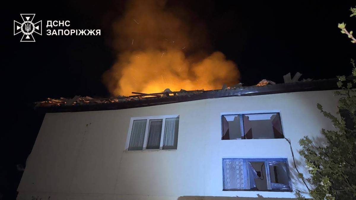 Три пожежі виникли від обстрілів у Запоріжжі та передмісті вчора
