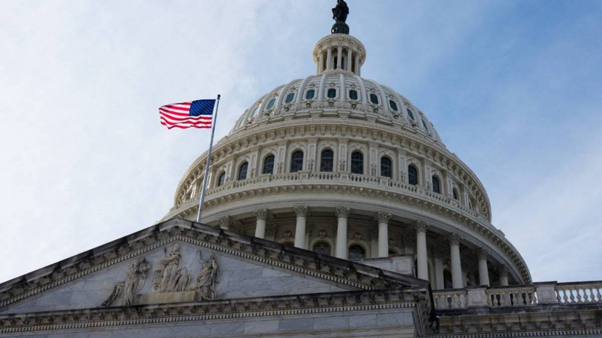 російським суднам продовжили на рік заборону швартуватися у портах США