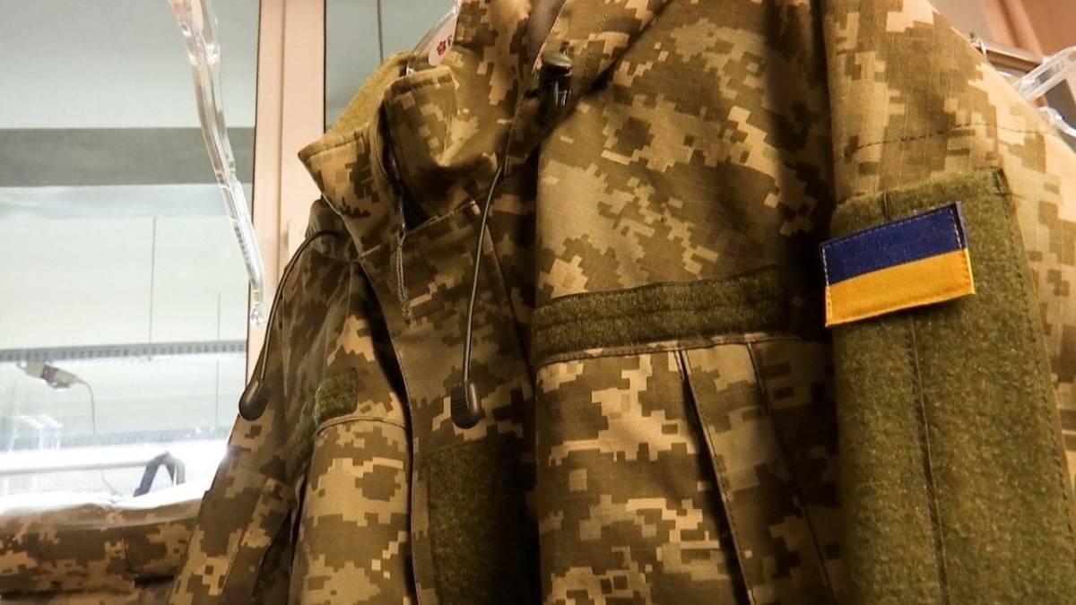 Цивільні не мають права носити військову форму, за це передбачене покарання — Міноборони