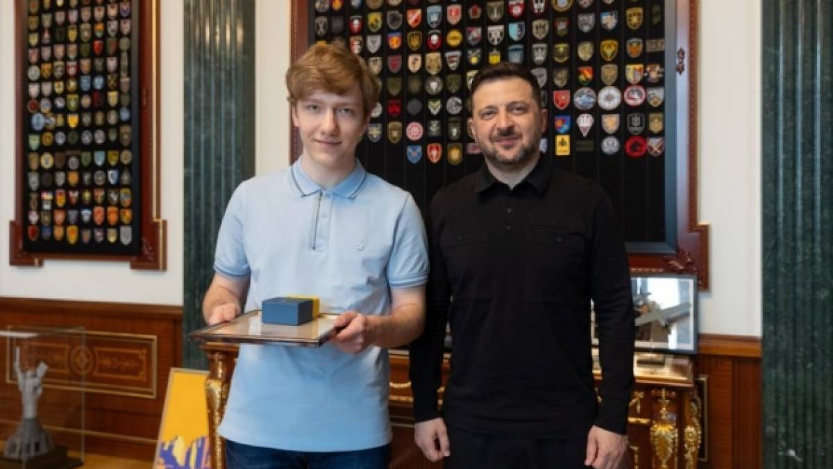 17-річний українець Роман Дегтярьов сенсаційно виграв чемпіонат Європи з шахів
