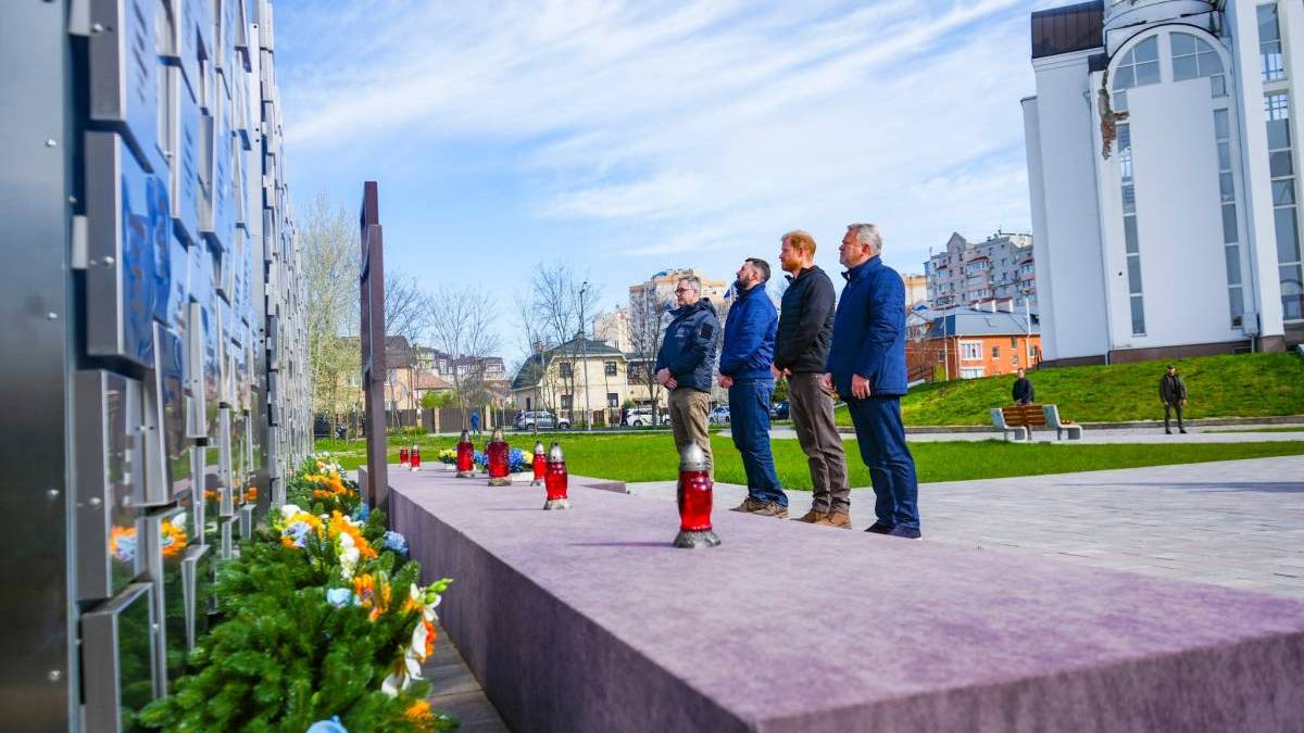 Принц Гаррі відвідав Бучу