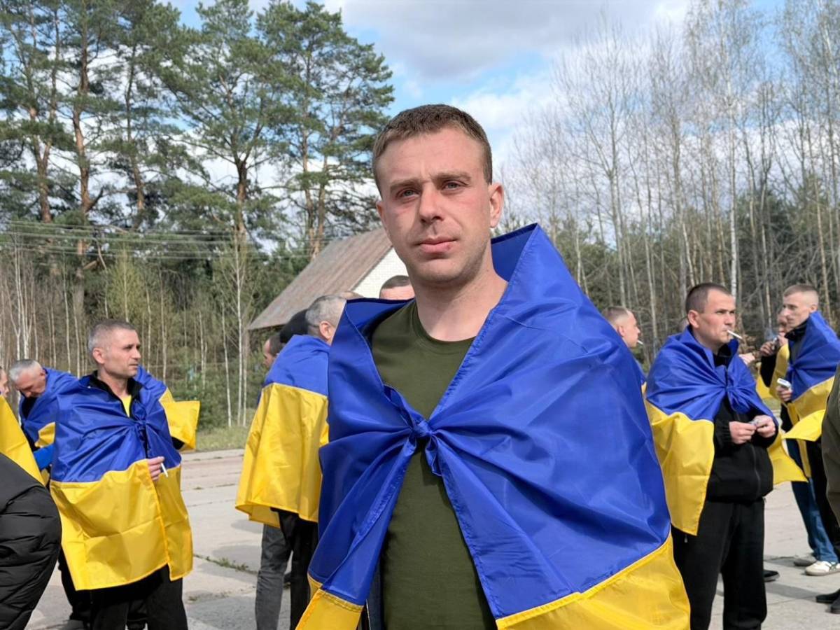 Освобождённые украинские военные после обмена 193 человек