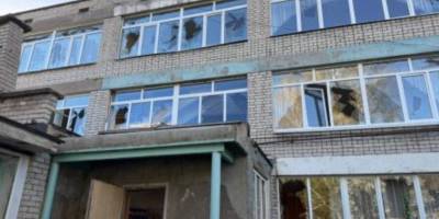 Пошкоджена будівля навчального закладу в Запоріжжі після атаки