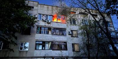 Поліцейські на місці влучання у приватному секторі Запорізької області