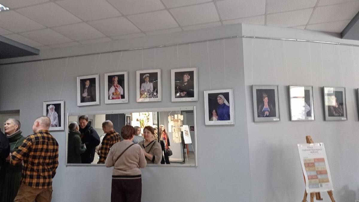 Фотоекспозиція театру імені Магара гастролює Україною