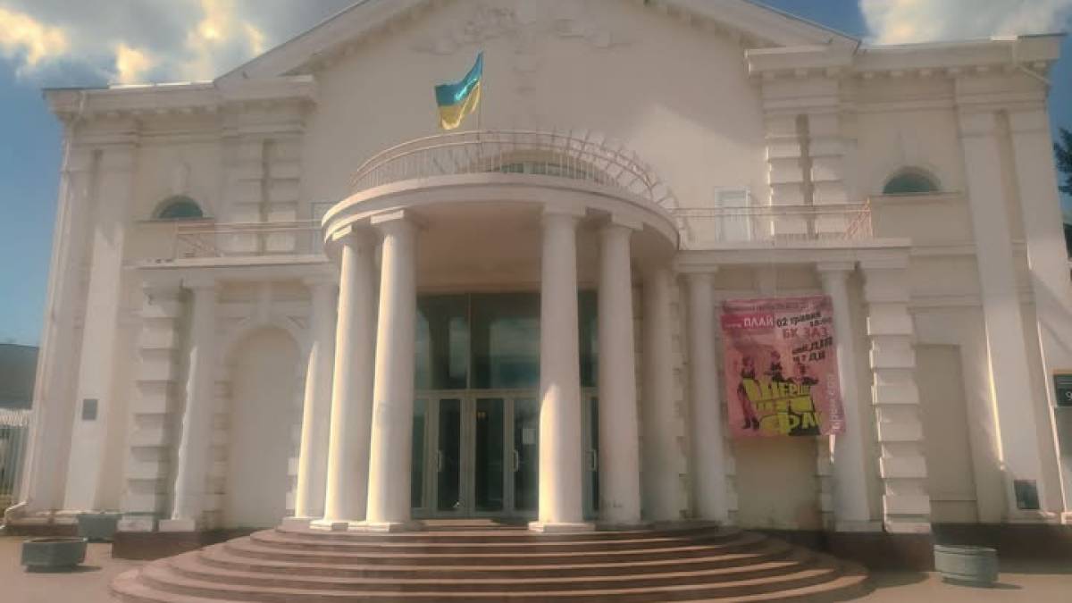 Театр Плай шукатиме фатальну жінку на найповажнішій сцені міста