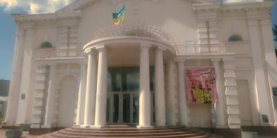 Театр Плай шукатиме фатальну жінку на найповажнішій сцені міста