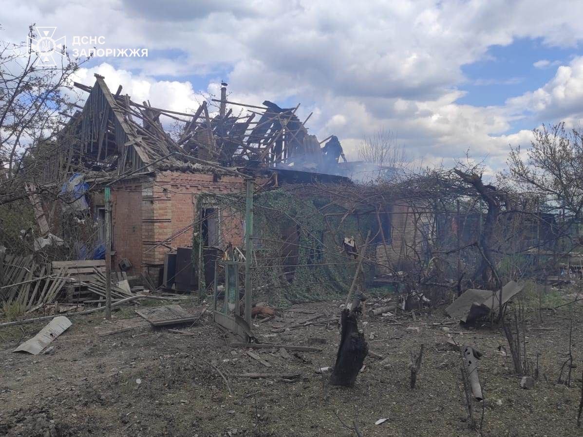 Новоолександрівка після ворожого удару, фото ДСНС 