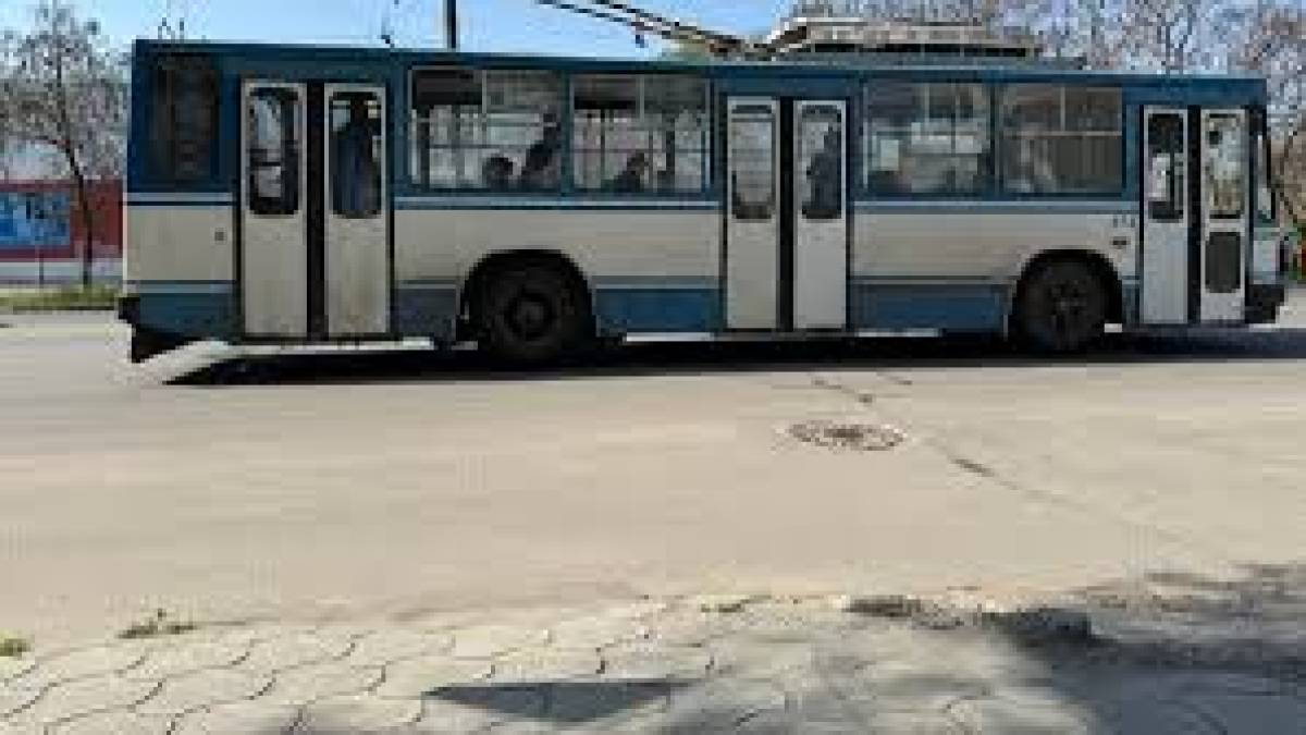 Через погіршення безпекової ситуації у Херсоні не ходитимуть тролейбуси