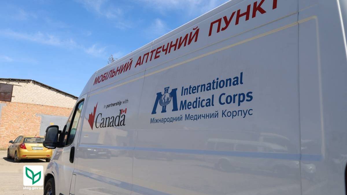 У громаді на Запоріжжі з’явилася нова мобільна аптека – з холодильником і генератором