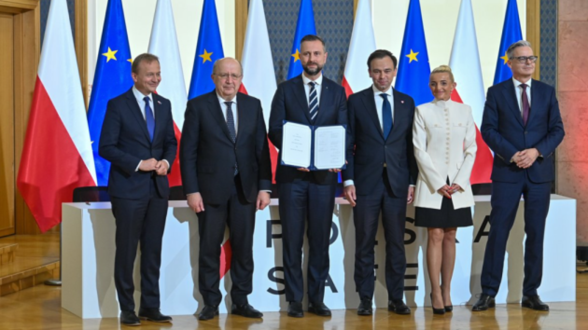Польща першою в ЄС підписала угоду про реалізацію програми SAFE