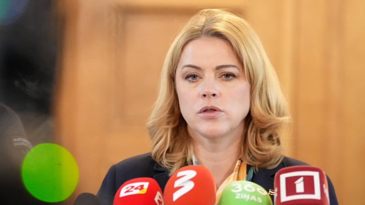 Прем’єрка Латвії Сіліня подала у відставку