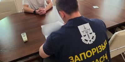 Правоохоронці викрили посадовця Запорізької митниці у незаконному продажі службової інформації