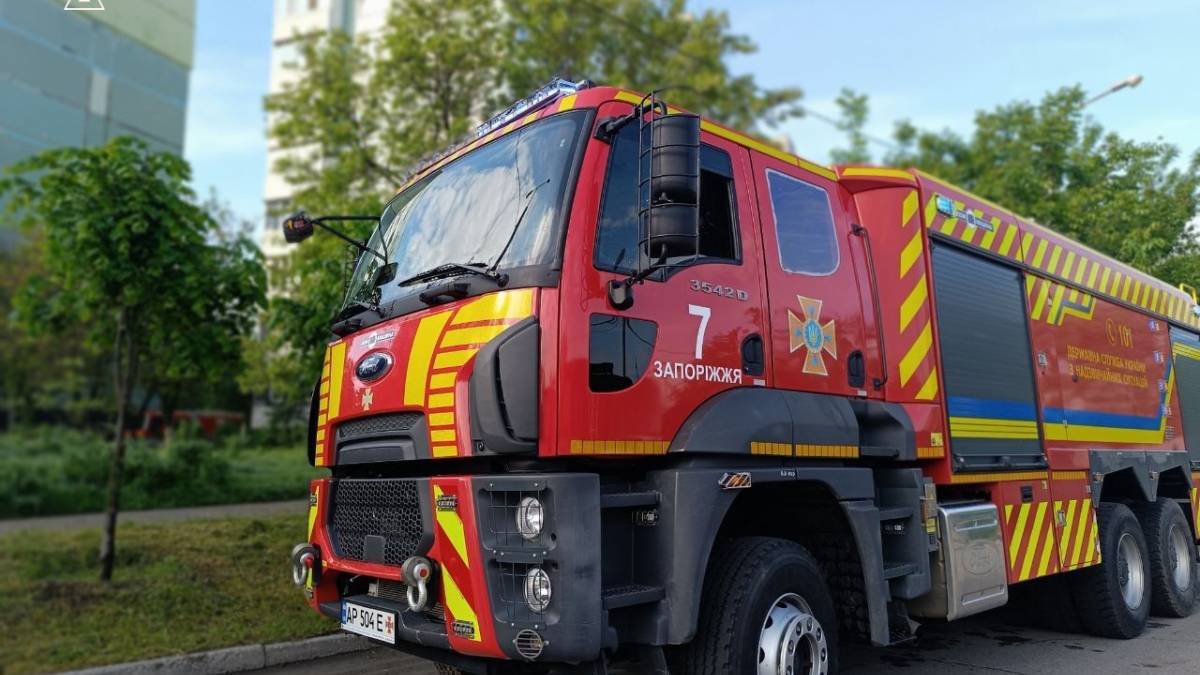 У Запоріжжі спалахнула пожежа на кухні багатоповерхівки