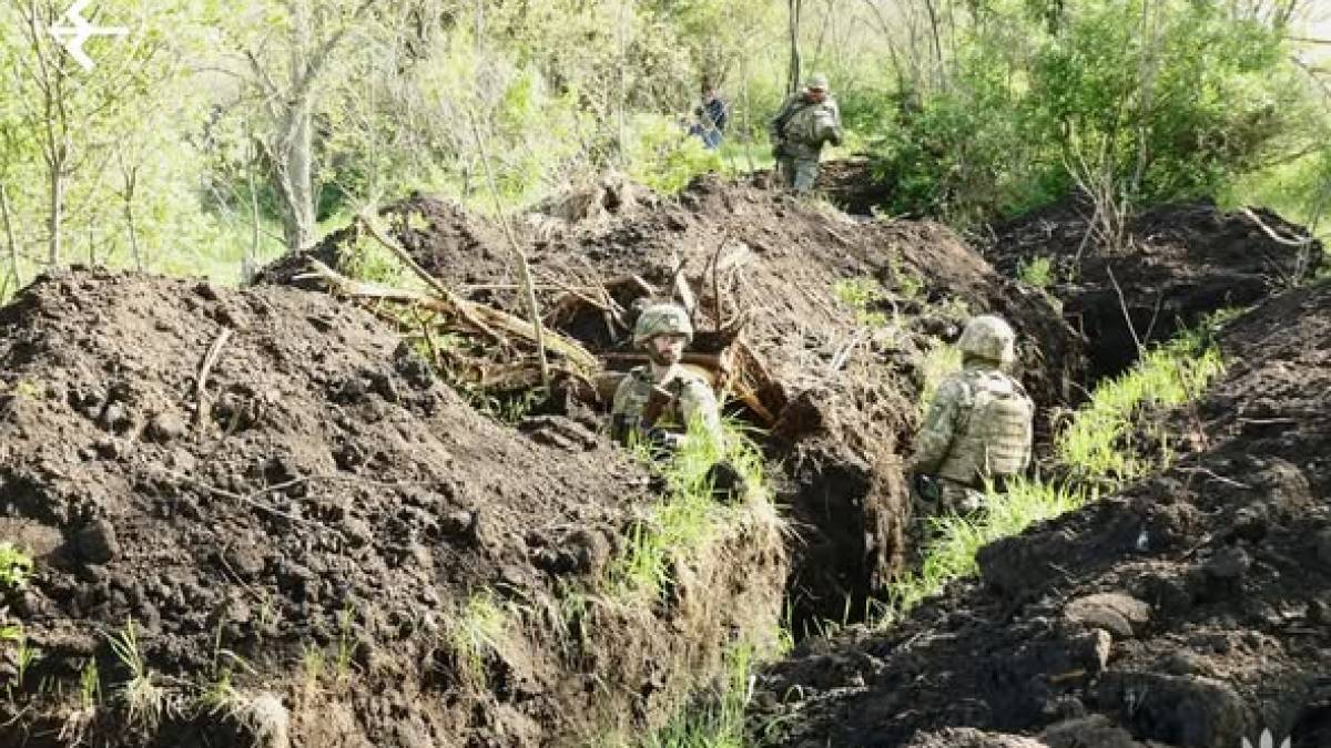 Орієнтовні втрати ворога на 22 травня: 1 353 860 (+880) осіб, 42511 (+57) артсистем, 1440 (+4) НРК