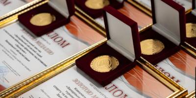 Запорізькі освітяни-учасники міжнародної виставки здобули 13 золотих і 5 срібних медалей