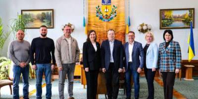 Делегація ЗНУ під час робочого візиту до Чернівецького національного університету імені Юрія Федьковича