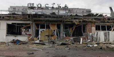 росіяни ударами «шахедів» знищили будівлю вокзалу Шостка – «Укрзалізниця»